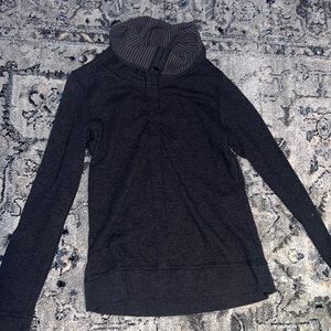Lululemon Turtleneck Pullover